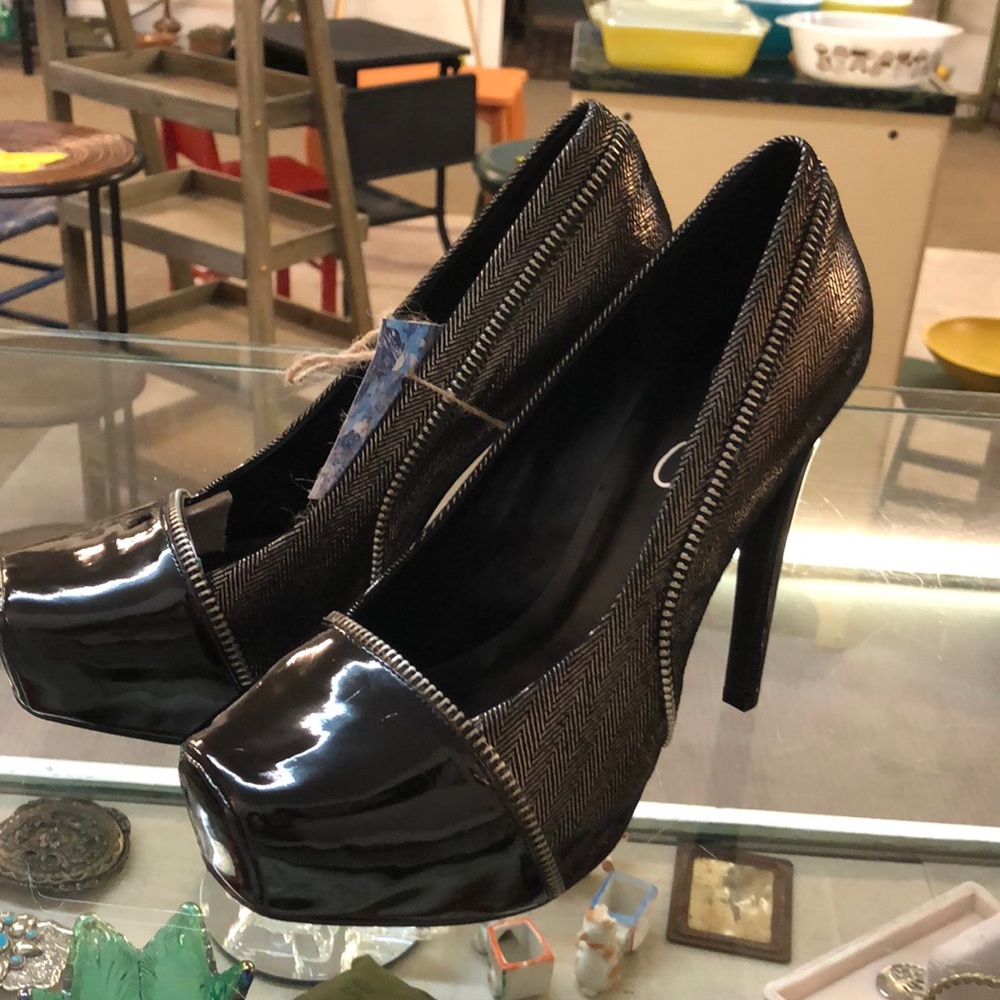 Jessica Simpson Litaa platform heels